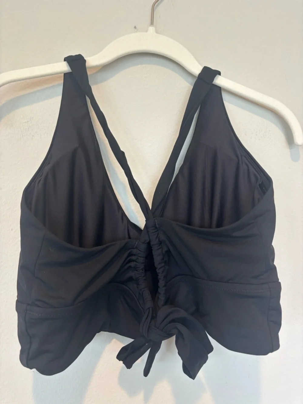 Athleta Black V-Neck Twist-Back Bikini Top D/L 066 - Picture 2 of 4